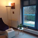 アパート - Tiefgarage Und Parkplatz Inklusive *