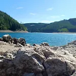 - Tiefgarage Und Parkplatz Inklusive アパート オーバーホーフ