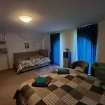 Apartman - Tiefgarage Und Parkplatz Inklusive *