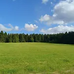 - Tiefgarage Und Parkplatz Inklusive アパート *