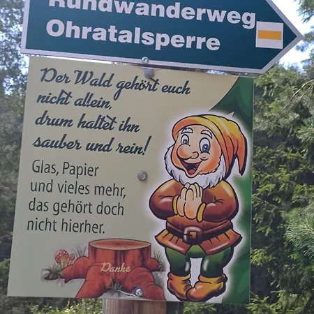 - Tiefgarage Und Parkplatz Inklusive Daire Oberhof (Thuringia)