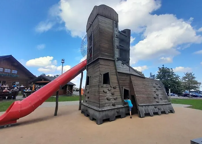 - Tiefgarage Und Parkplatz Inklusive