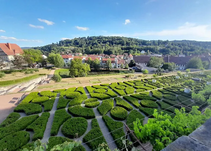 アパート - Tiefgarage Und Parkplatz Inklusive オーバーホーフ