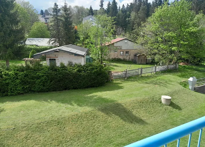 - Tiefgarage Und Parkplatz Inklusive 오버호프