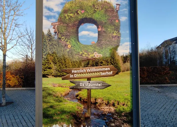 - Tiefgarage Und Parkplatz Inklusive オーバーホーフ