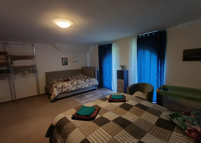 Apartmán - Tiefgarage Und Parkplatz Inklusive *