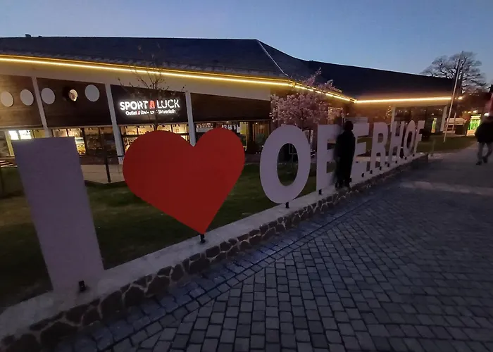 - Tiefgarage Und Parkplatz Inklusive *